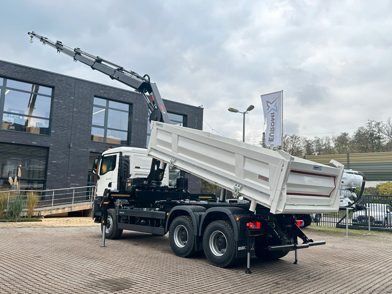 Tipper, Crane truck MAN TGS 33.440 6x6 /3-Seiten- Kipper / Kran HIAB 302: picture 13