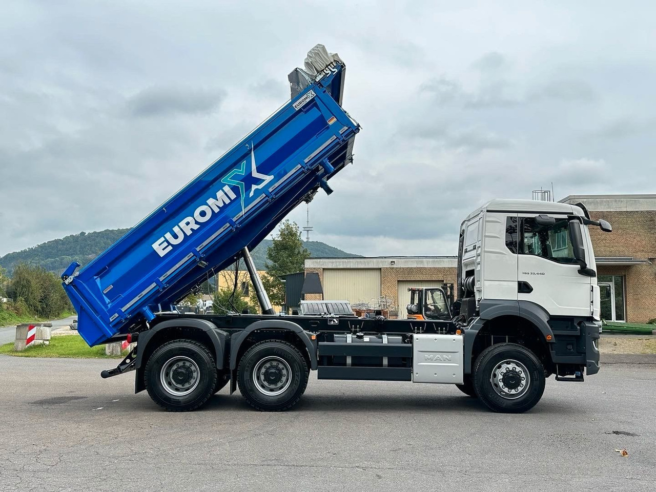 Tipper MAN TGS 33.440 6x6 /Euro6 3-Seiten-Kipper EuromixMTP: picture 12