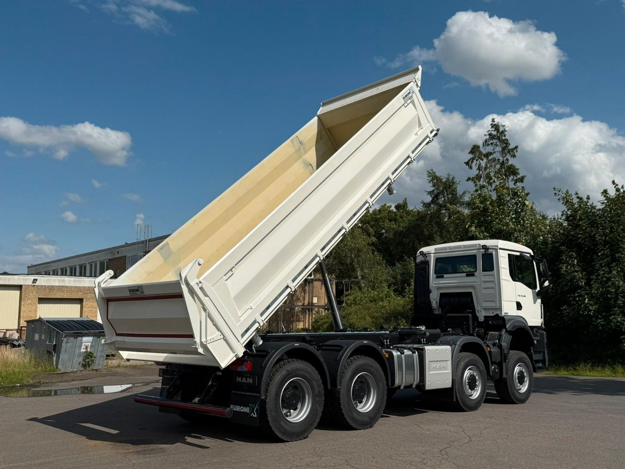 MAN TGS 35.480 8x8 EuromixMTP 3-Seiten-Kipper - Tipper: picture 5 MAN TGS 35.480 8x8 EuromixMTP 3-Seiten-Kipper - Tipper: picture 5