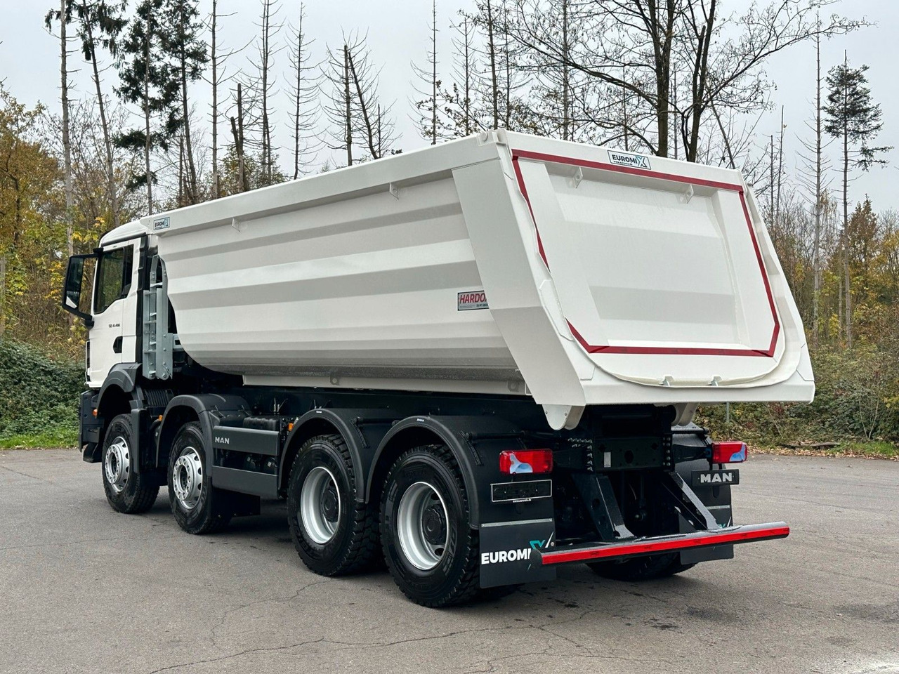 MAN TGS 41.400 8x4 / EUROMIX MTP 20m³/ EURO2 Kipper MAN TGS 41.400 8x4 / EUROMIX MTP 20m³/ EURO2 Kipper - Tipper: picture 3 MAN TGS 41.400 8x4 / EUROMIX MTP 20m³/ EURO2 Kipper MAN TGS 41.400 8x4 / EUROMIX MTP 20m³/ EURO2 Kipper - Tipper: picture 3