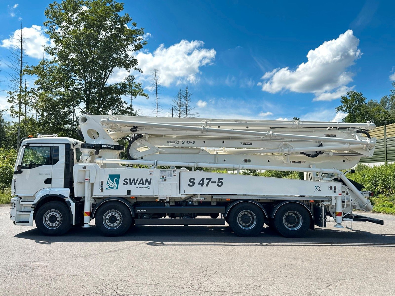 MAN TGS 41.520 8x4 SWAN TSP 47-5 160RZ ( 47m ) - Concrete mixer truck: picture 3 MAN TGS 41.520 8x4 SWAN TSP 47-5 160RZ ( 47m ) - Concrete mixer truck: picture 3