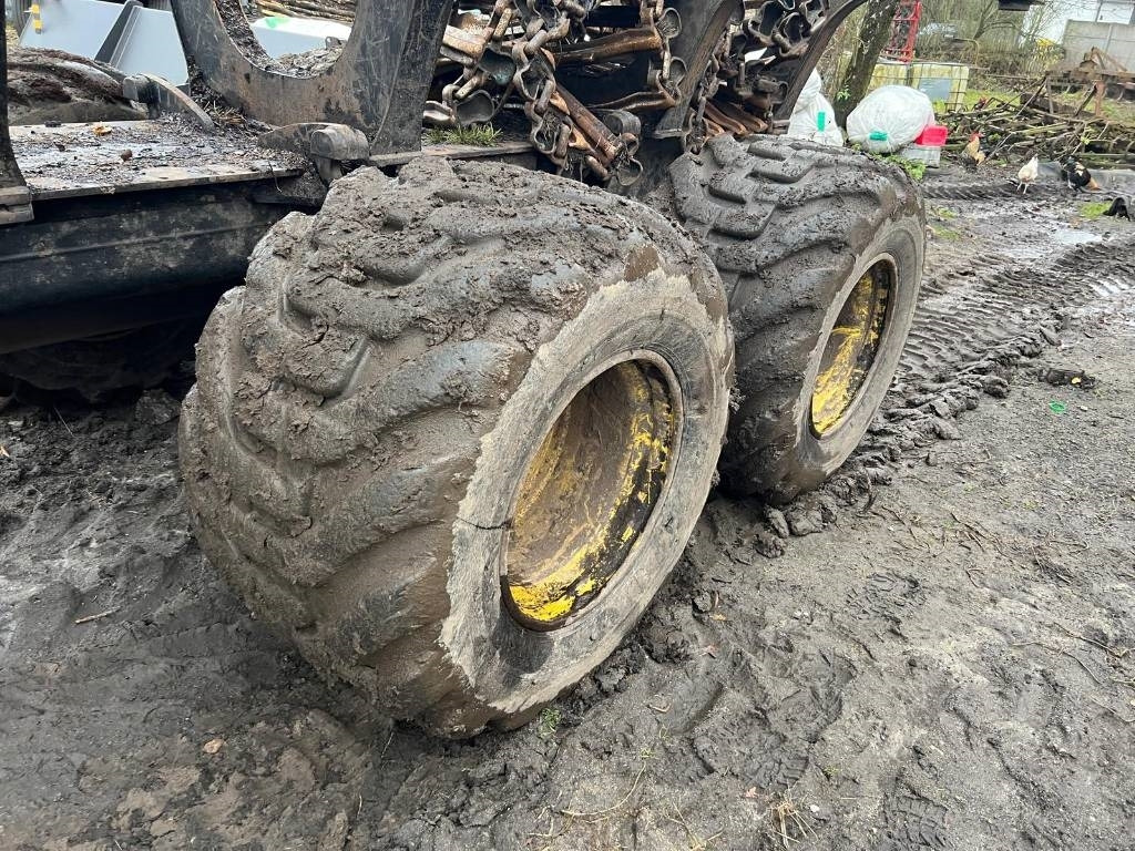 Forwarder John Deere 1010 E: picture 14