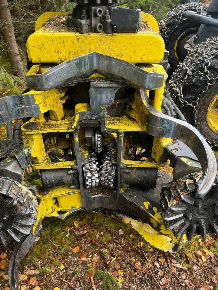 Forestry harvester John Deere 1070G: picture 21