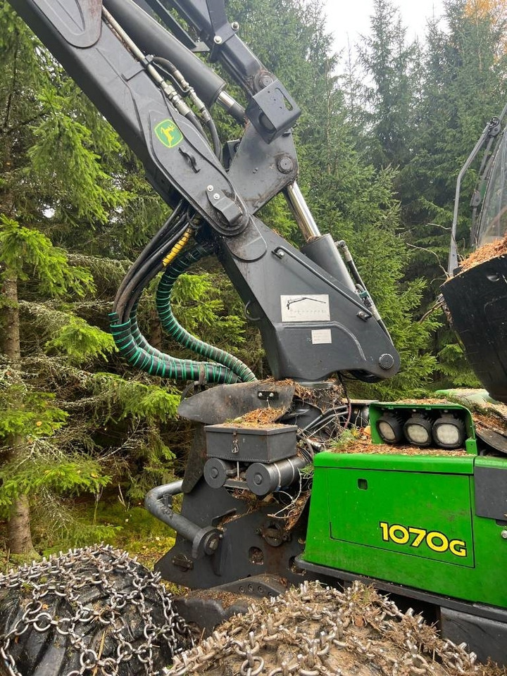 Forestry harvester John Deere 1070G: picture 13
