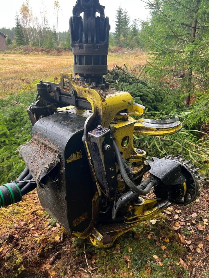 Forestry harvester John Deere 1070G: picture 23