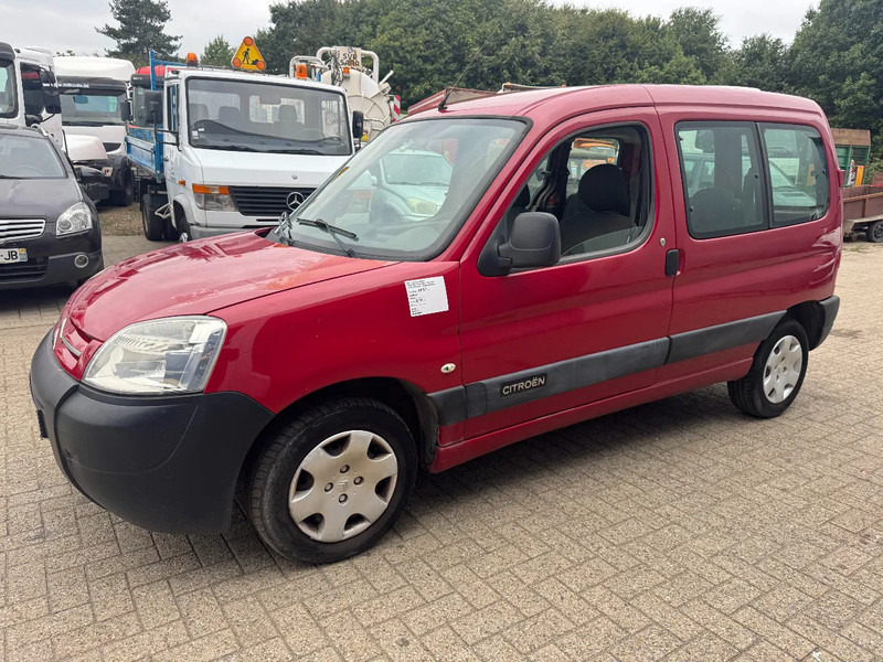 Citroën Berlingo **PETROL-ESSENCE-BENZINE** - Car: picture 1 Citroën Berlingo **PETROL-ESSENCE-BENZINE** - Car: picture 1