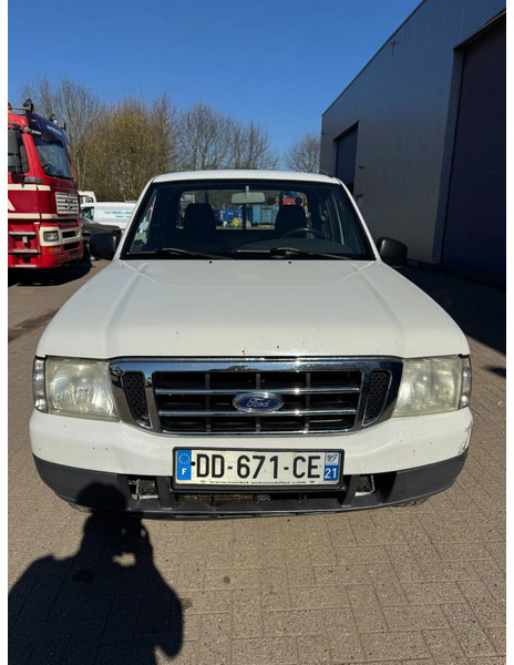 Ford Ranger **DIESEL-AIRCO** - Car: picture 3 Ford Ranger **DIESEL-AIRCO** - Car: picture 3