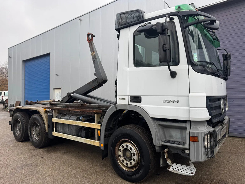 Mercedes-Benz Actros 3344 **BELGIAN TRUCK-3PED-BLUETEC 5-TOPSHAPE** - Hook lift truck: picture 1 Mercedes-Benz Actros 3344 **BELGIAN TRUCK-3PED-BLUETEC 5-TOPSHAPE** - Hook lift truck: picture 1