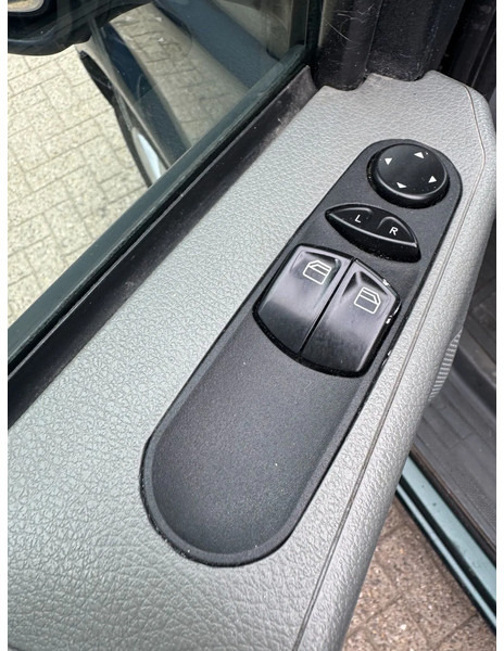 Small van, Combi van Mercedes-Benz Vito **111CDI-6SEATS-AUTOMATIC**: picture 12