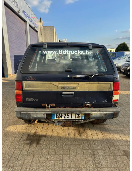 Nissan Terrano **4X4-DIESEL-LONG CHASSIS** - Car: picture 5 Nissan Terrano **4X4-DIESEL-LONG CHASSIS** - Car: picture 5