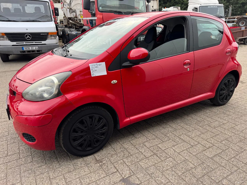 Toyota Aygo **5DOORS-BELGIAN CAR** - Hatchback: picture 1 Toyota Aygo **5DOORS-BELGIAN CAR** - Hatchback: picture 1