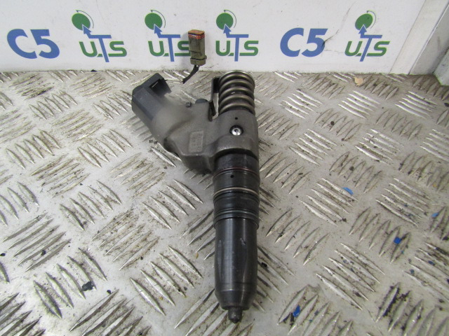 CUMMINS M11 INJECTORS (6) P/NO 3087772 - Fuel processing/ Fuel delivery for Truck: picture 2 CUMMINS M11 INJECTORS (6) P/NO 3087772 - Fuel processing/ Fuel delivery for Truck: picture 2