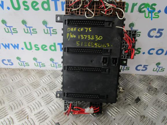 DAF CF 75/85 FUSEBOARD PART NO 1373830/518685003/01 - Electrical system for Truck: picture 2 DAF CF 75/85 FUSEBOARD PART NO 1373830/518685003/01 - Electrical system for Truck: picture 2