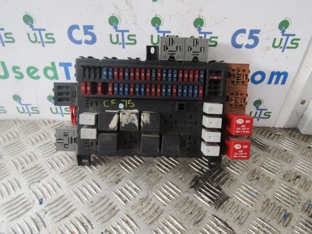 DAF CF75 FUSE BOARD 1373830 - Electrical system for Truck: picture 1 DAF CF75 FUSE BOARD 1373830 - Electrical system for Truck: picture 1