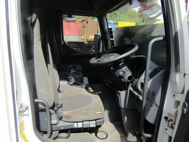 DAF LF 55 CAB EURO 5 MANUAL COMPLETE EXCELLENT CONDITION - Cab for Truck: picture 4 DAF LF 55 CAB EURO 5 MANUAL COMPLETE EXCELLENT CONDITION - Cab for Truck: picture 4