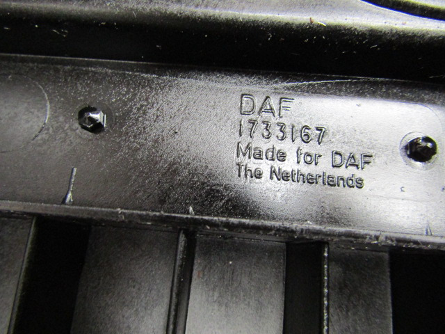 DAF XF 105 PACCAR ROCKER COVER P/NO 1733167 - Engine and parts for Truck: picture 2 DAF XF 105 PACCAR ROCKER COVER P/NO 1733167 - Engine and parts for Truck: picture 2