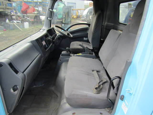 ISUZU N75 CAB (2012) - Cab for Truck: picture 3 ISUZU N75 CAB (2012) - Cab for Truck: picture 3