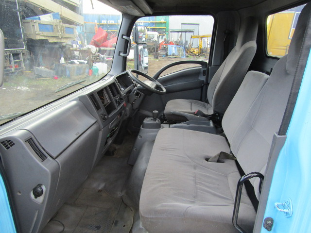 ISUZU N75 CAB (2012) - Cab for Truck: picture 4 ISUZU N75 CAB (2012) - Cab for Truck: picture 4