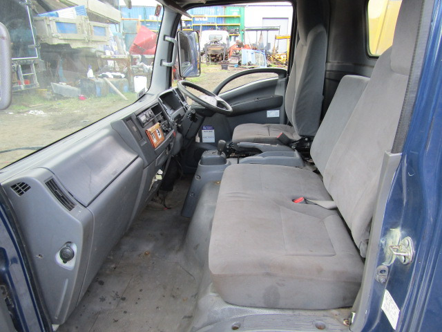 ISUZU N75 CAB (2013) - Cab for Truck: picture 5 ISUZU N75 CAB (2013) - Cab for Truck: picture 5