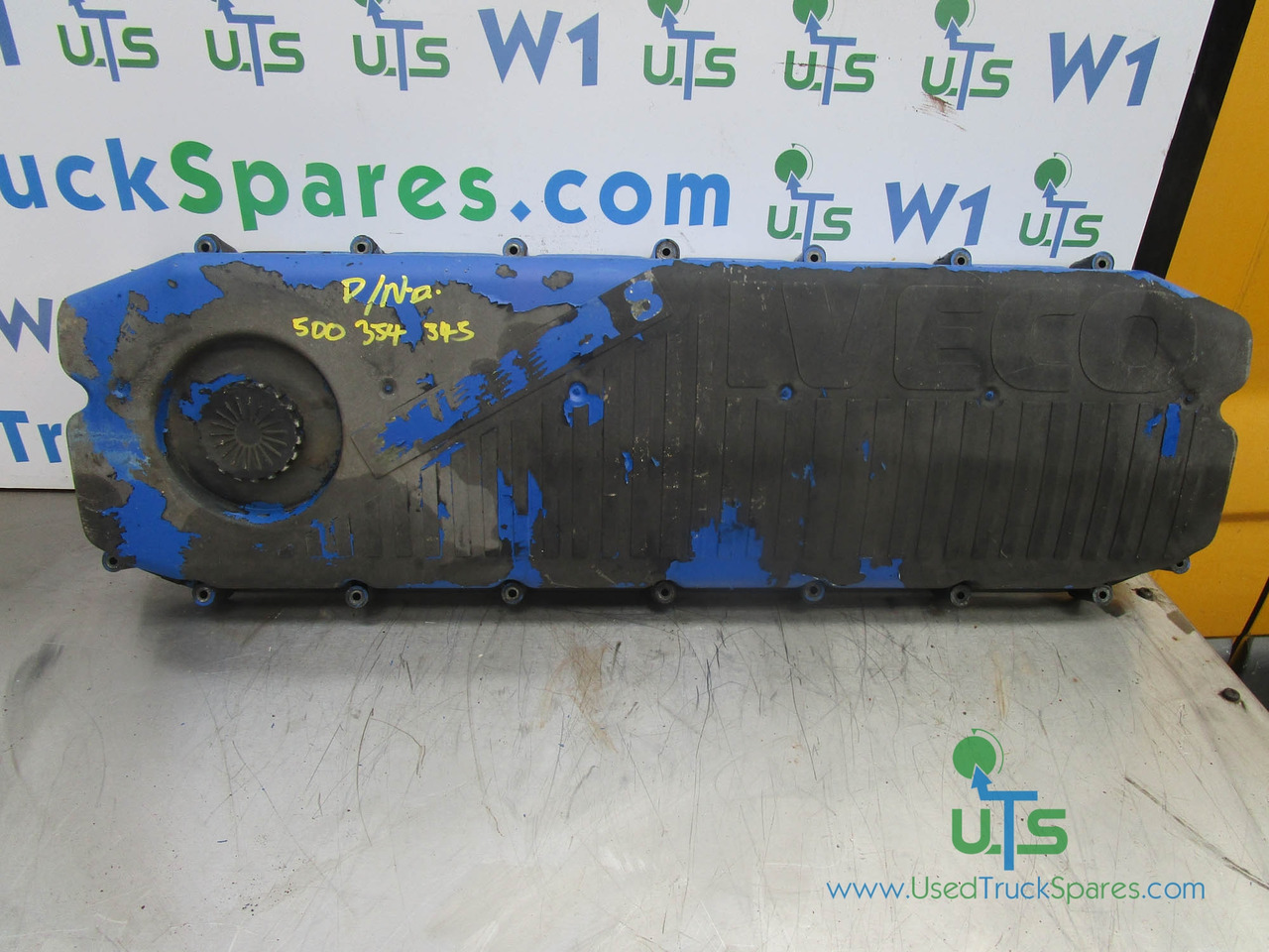 IVECO CURSOR 8 ENGINE ROCKER COVER P/NO 500354345 - Engine and parts for Truck: picture 1 IVECO CURSOR 8 ENGINE ROCKER COVER P/NO 500354345 - Engine and parts for Truck: picture 1