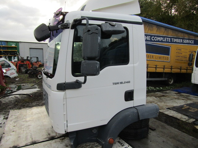 MAN TGM DAY CAB EX 2009 - Cab for Truck: picture 2 MAN TGM DAY CAB EX 2009 - Cab for Truck: picture 2