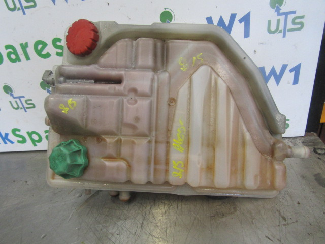 MERCEDES ATEGO 815 HEADERTANK P/NO A970 500 0449 - Engine and parts for Truck: picture 1 MERCEDES ATEGO 815 HEADERTANK P/NO A970 500 0449 - Engine and parts for Truck: picture 1