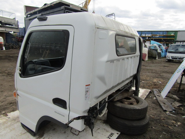 MITSUBISHI FUSO 7C 15/18 CAB (2014) - Cab for Truck: picture 5 MITSUBISHI FUSO 7C 15/18 CAB (2014) - Cab for Truck: picture 5