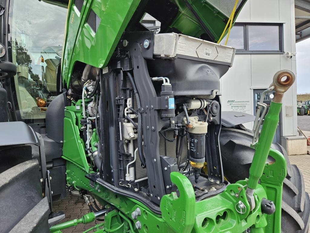 John Deere 6R195 TRAKTOR - Farm tractor: picture 3 John Deere 6R195 TRAKTOR - Farm tractor: picture 3
