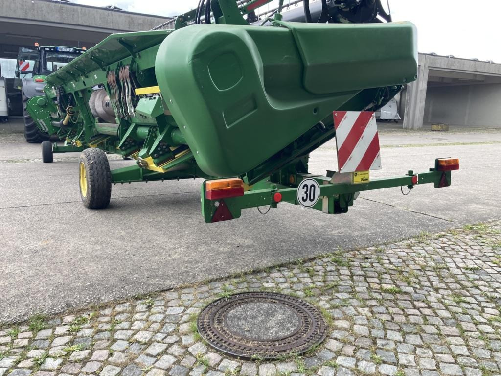 John Deere SCHNEIDWERK 630X - Combine harvester: picture 4 John Deere SCHNEIDWERK 630X - Combine harvester: picture 4