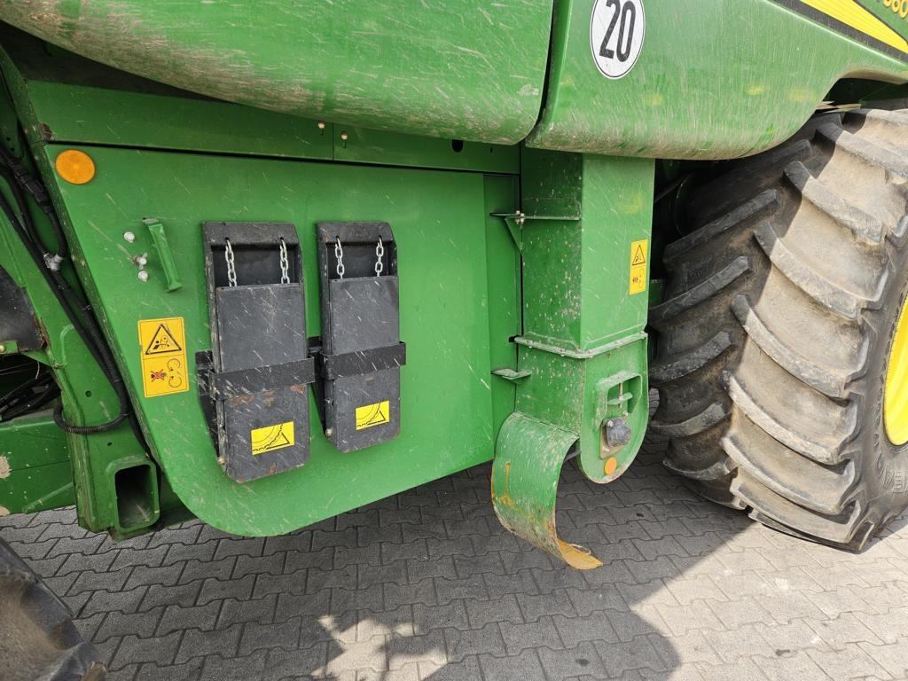 Combine harvester John Deere T560I: picture 12