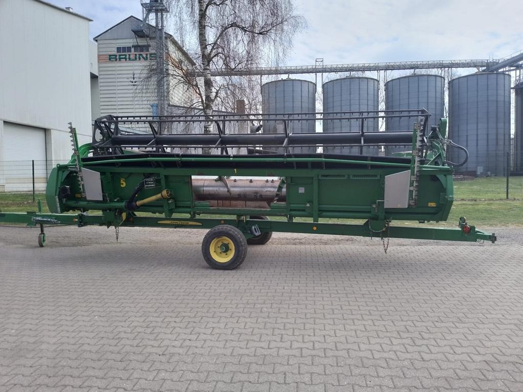 Combine harvester John Deere T560I: picture 20
