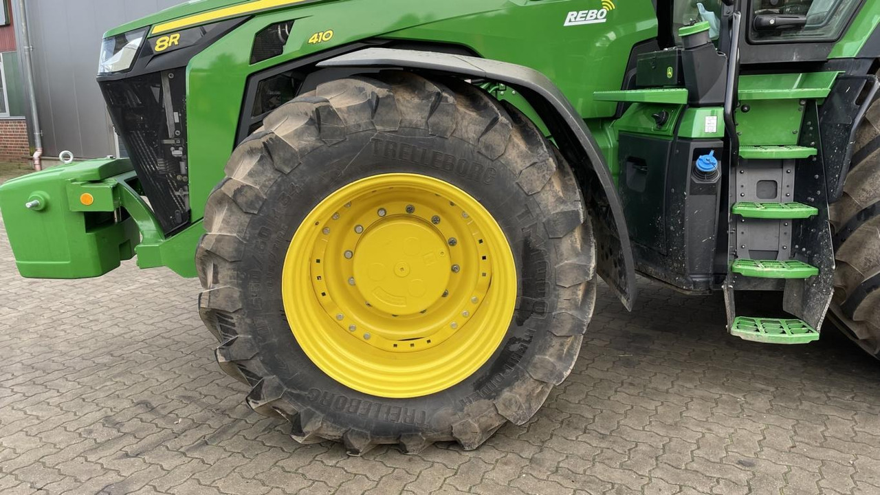 New Farm tractor John Deere TRAKTOR 8R410: picture 35