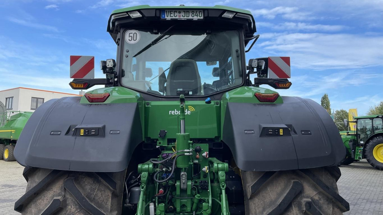 New Farm tractor John Deere TRAKTOR 8R410: picture 29