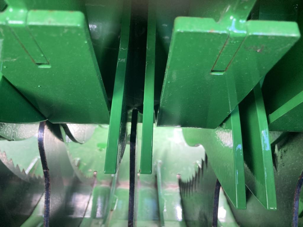 Bale wrapper John Deere V461M: picture 22