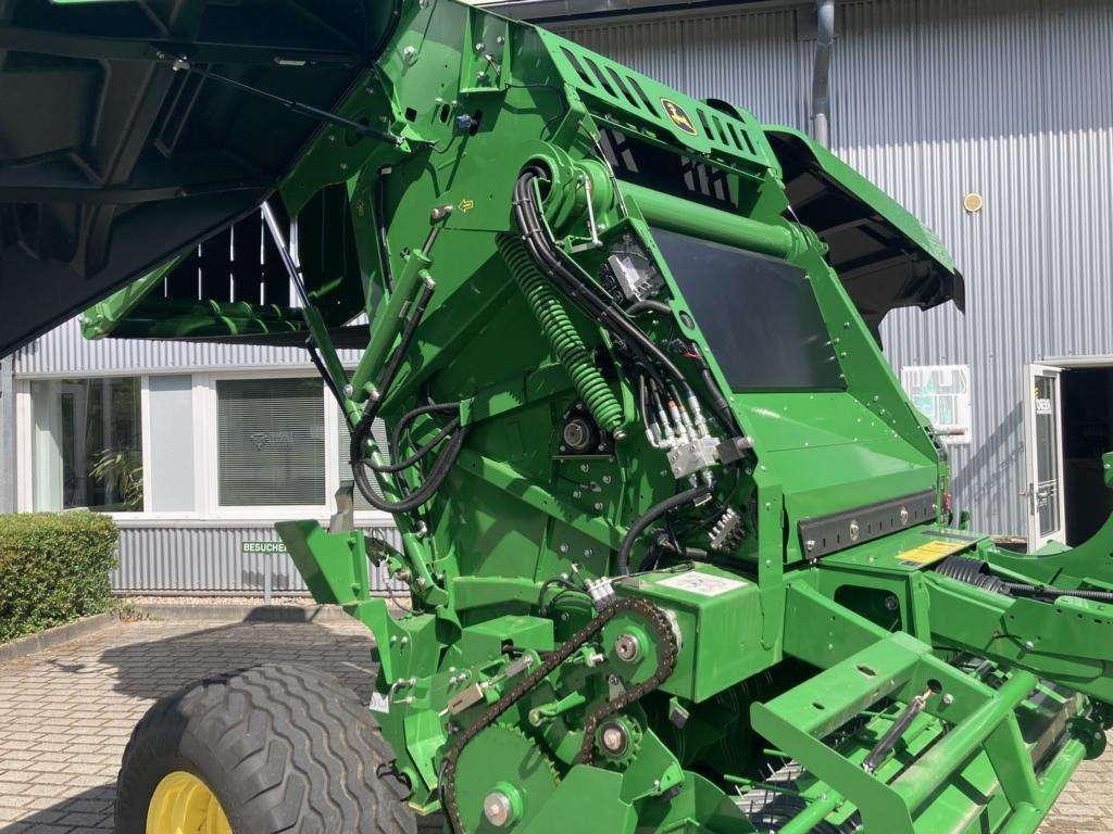 Bale wrapper John Deere V461M: picture 18