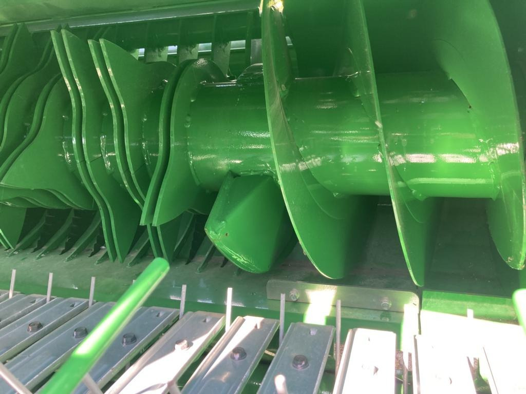 Bale wrapper John Deere V461M: picture 12