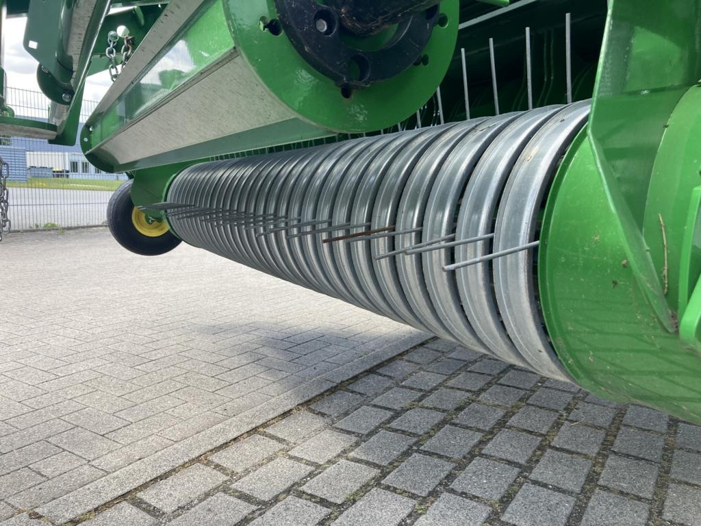 Bale wrapper John Deere V461M: picture 6