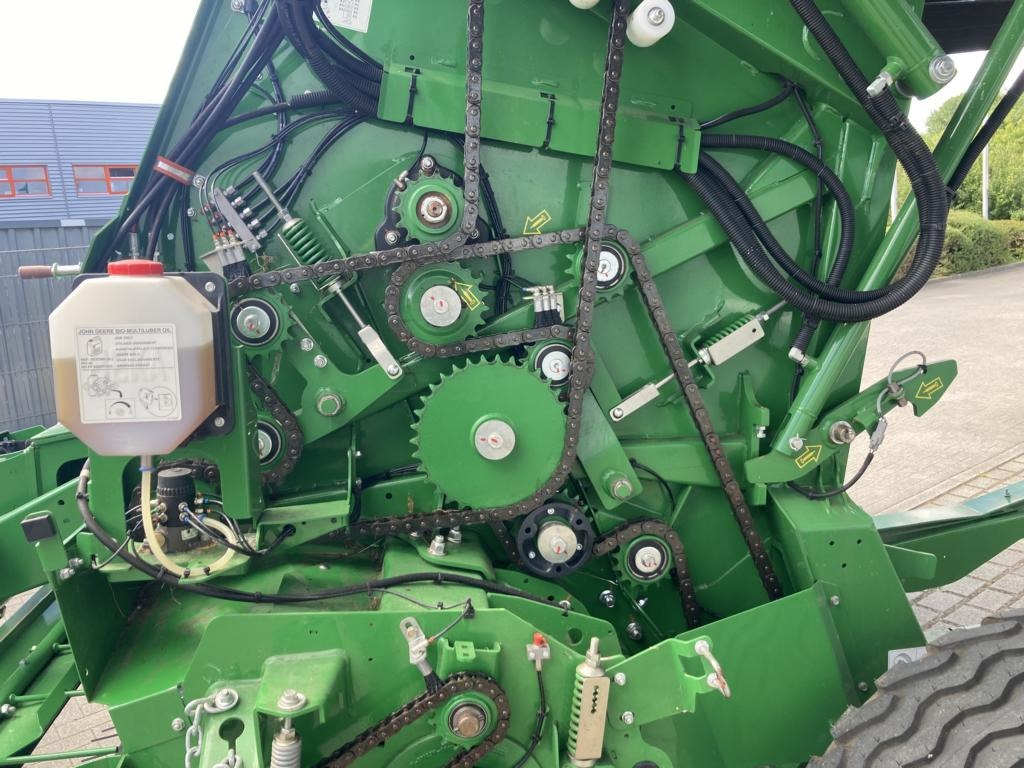 John Deere V461M - Bale wrapper: picture 3 John Deere V461M - Bale wrapper: picture 3