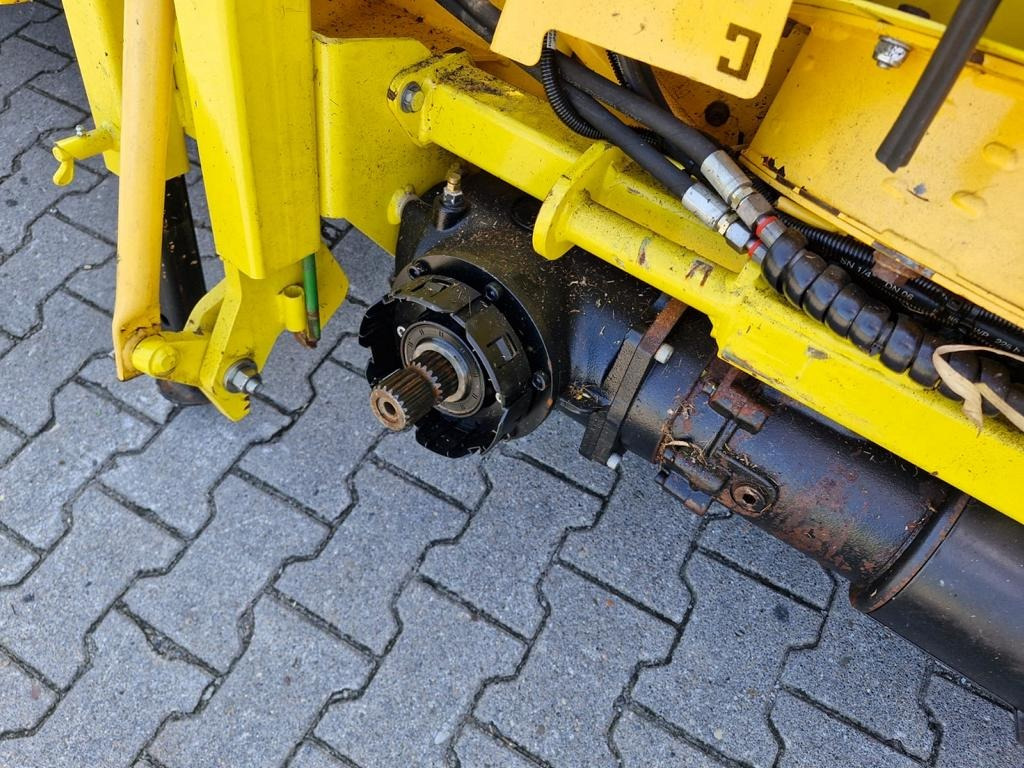 New Holland MAISVORSATZ 900S FI / 390 - Corn header: picture 3 New Holland MAISVORSATZ 900S FI / 390 - Corn header: picture 3