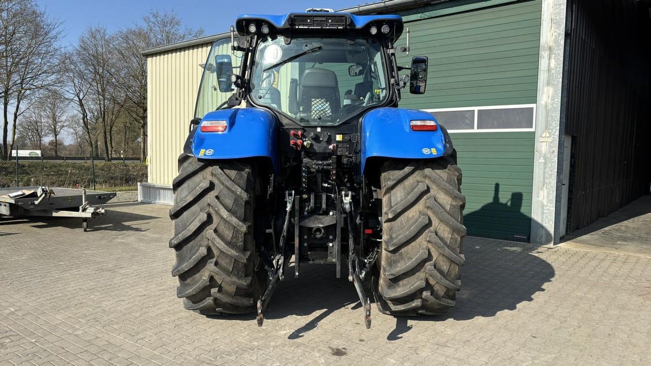 Farm tractor New Holland T 7.210: picture 22