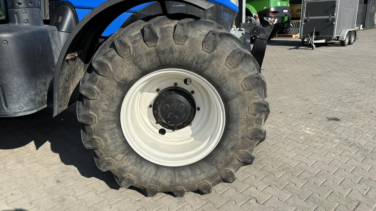 Farm tractor New Holland T 7.210: picture 30