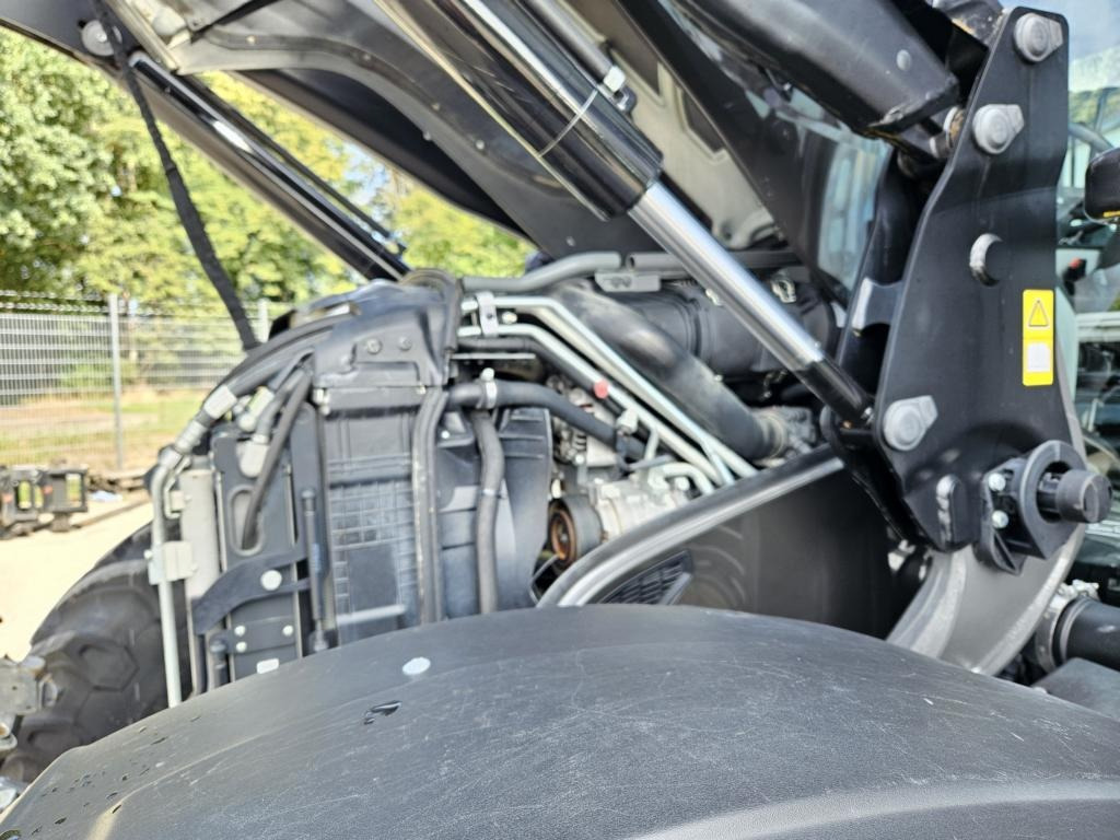 Valtra N 175 ACTIVE - Farm tractor: picture 4 Valtra N 175 ACTIVE - Farm tractor: picture 4