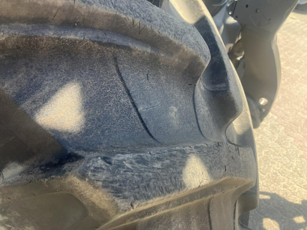 Valtra N 175 - Farm tractor: picture 5 Valtra N 175 - Farm tractor: picture 5