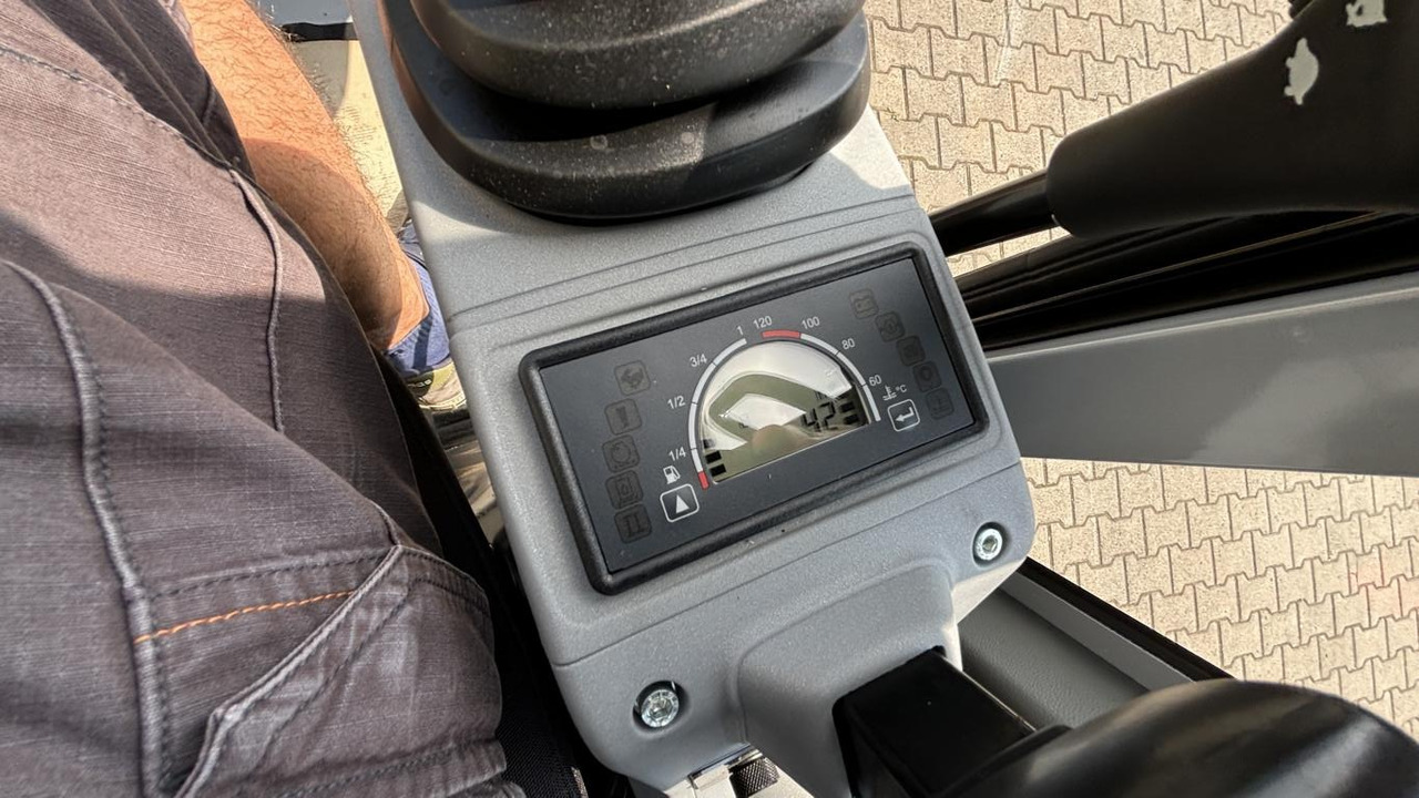 New Mini excavator Wacker ET 18: picture 7