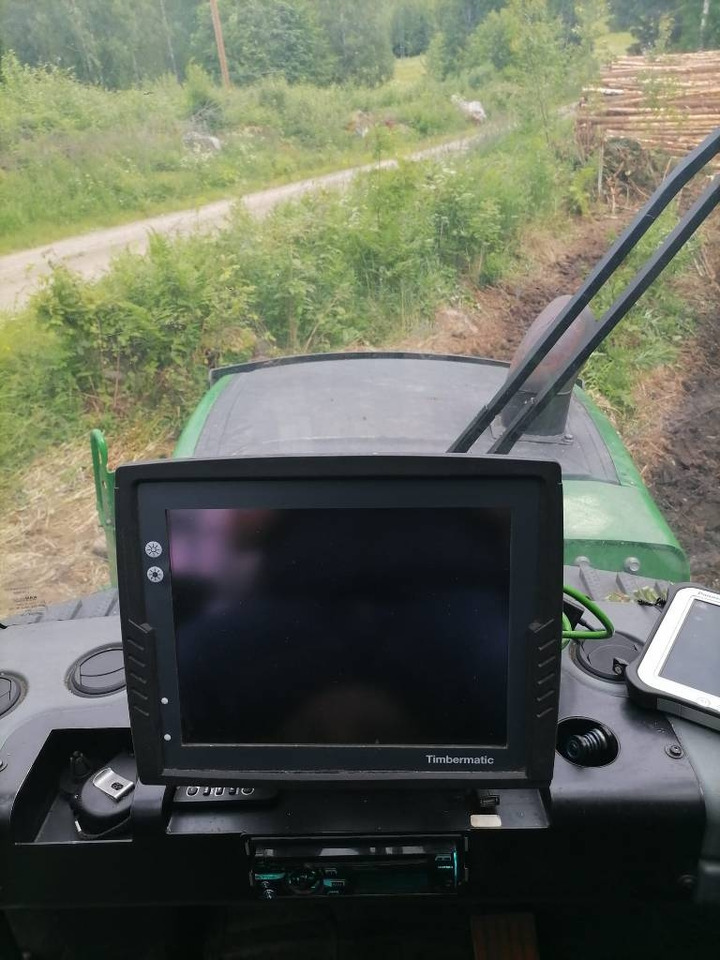 John Deere 1010 E - Forwarder: picture 5 John Deere 1010 E - Forwarder: picture 5