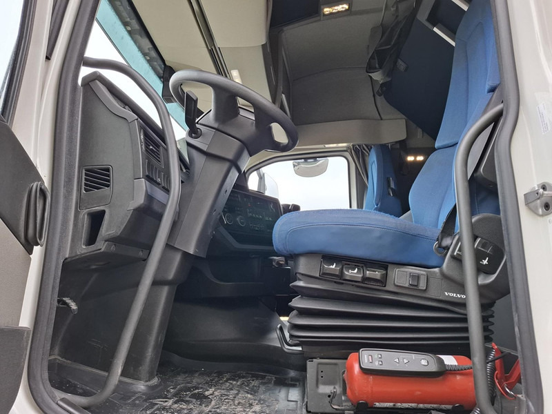 Volvo FH - Tractor unit: picture 5 Volvo FH - Tractor unit: picture 5