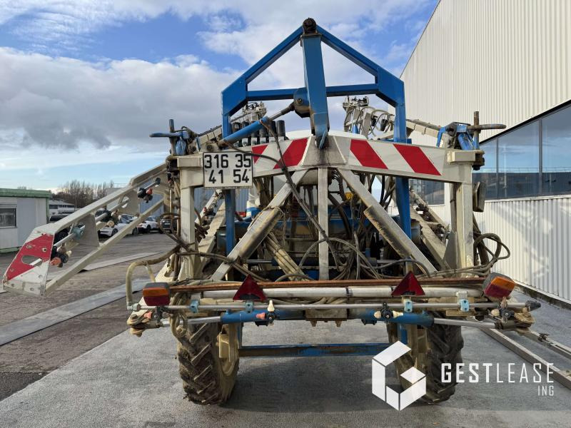 BLANCHARD GRAND LARGE PC - Trailed sprayer: picture 5 BLANCHARD GRAND LARGE PC - Trailed sprayer: picture 5