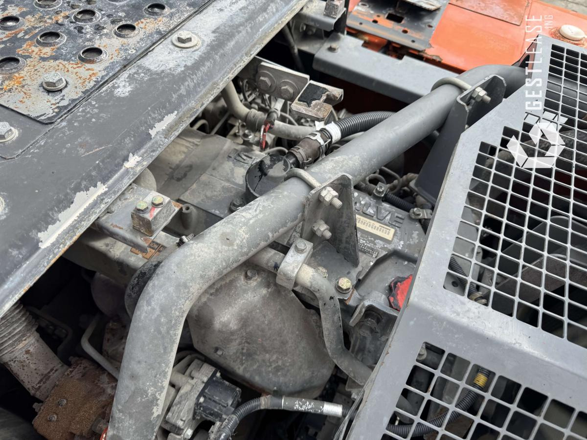 Crawler excavator Hitachi ZX250LCN-5B: picture 13