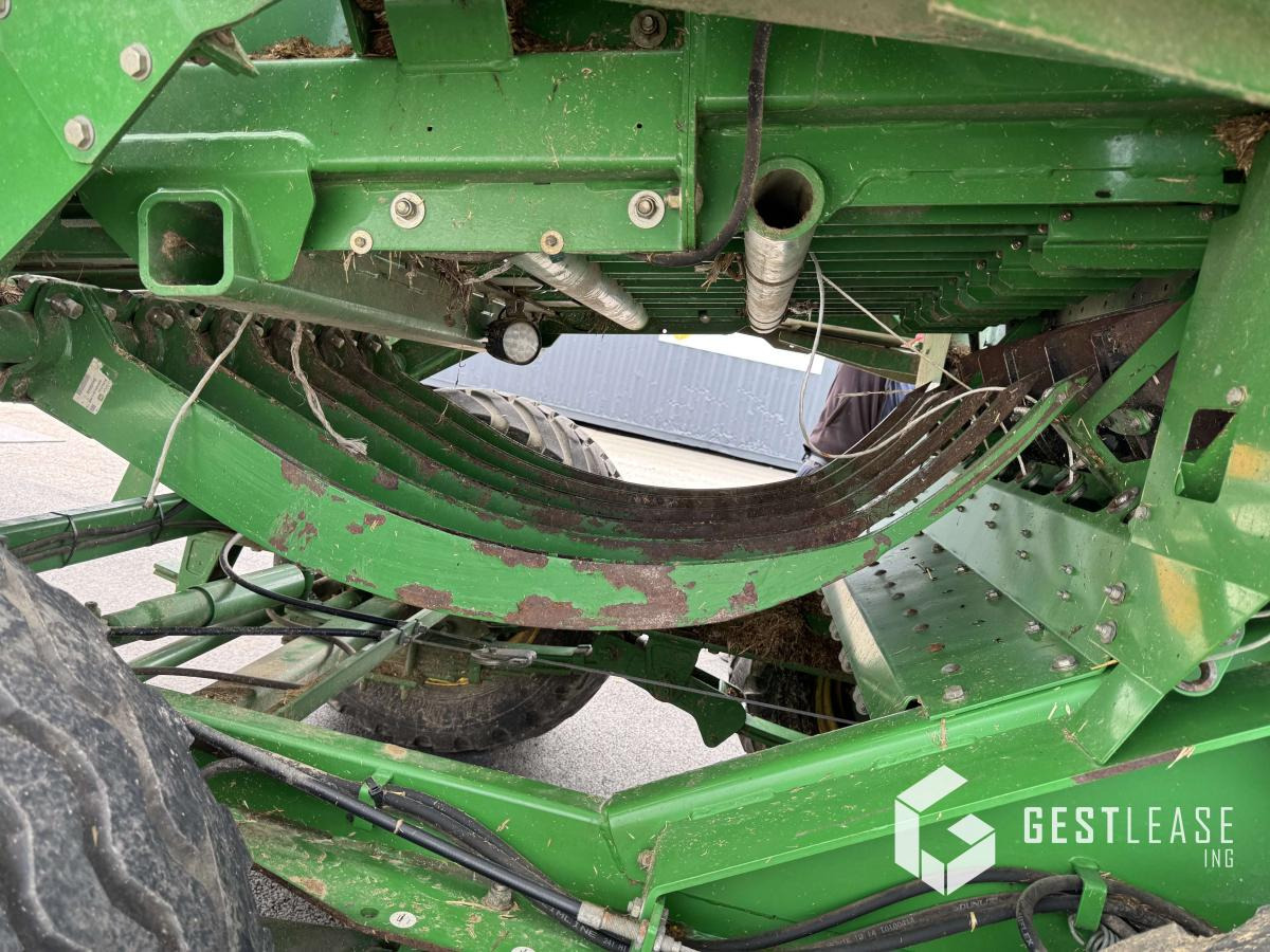Square baler John Deere 1424H: picture 14