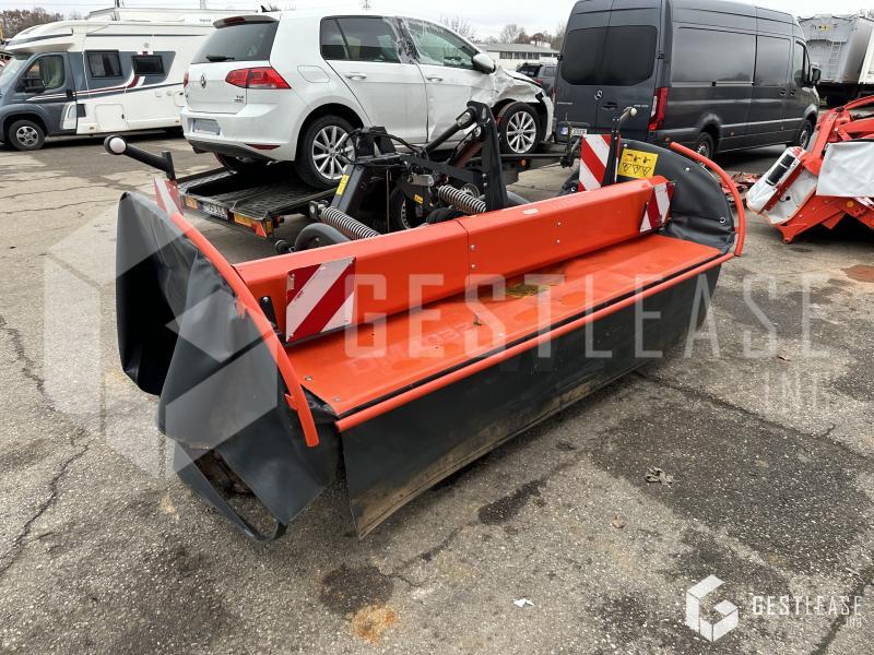 KUBOTA DM4032 - Mower: picture 4 KUBOTA DM4032 - Mower: picture 4